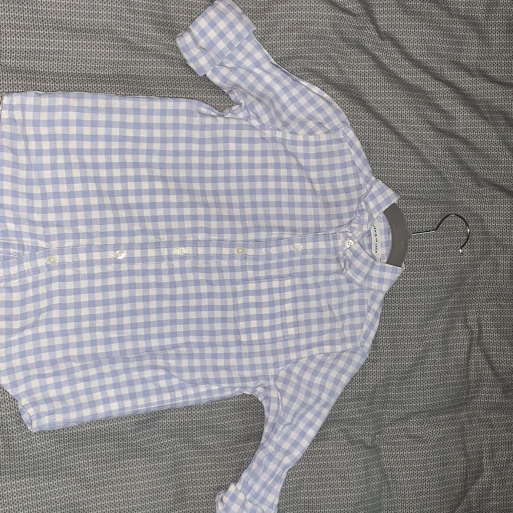 Button down / Long sleeve